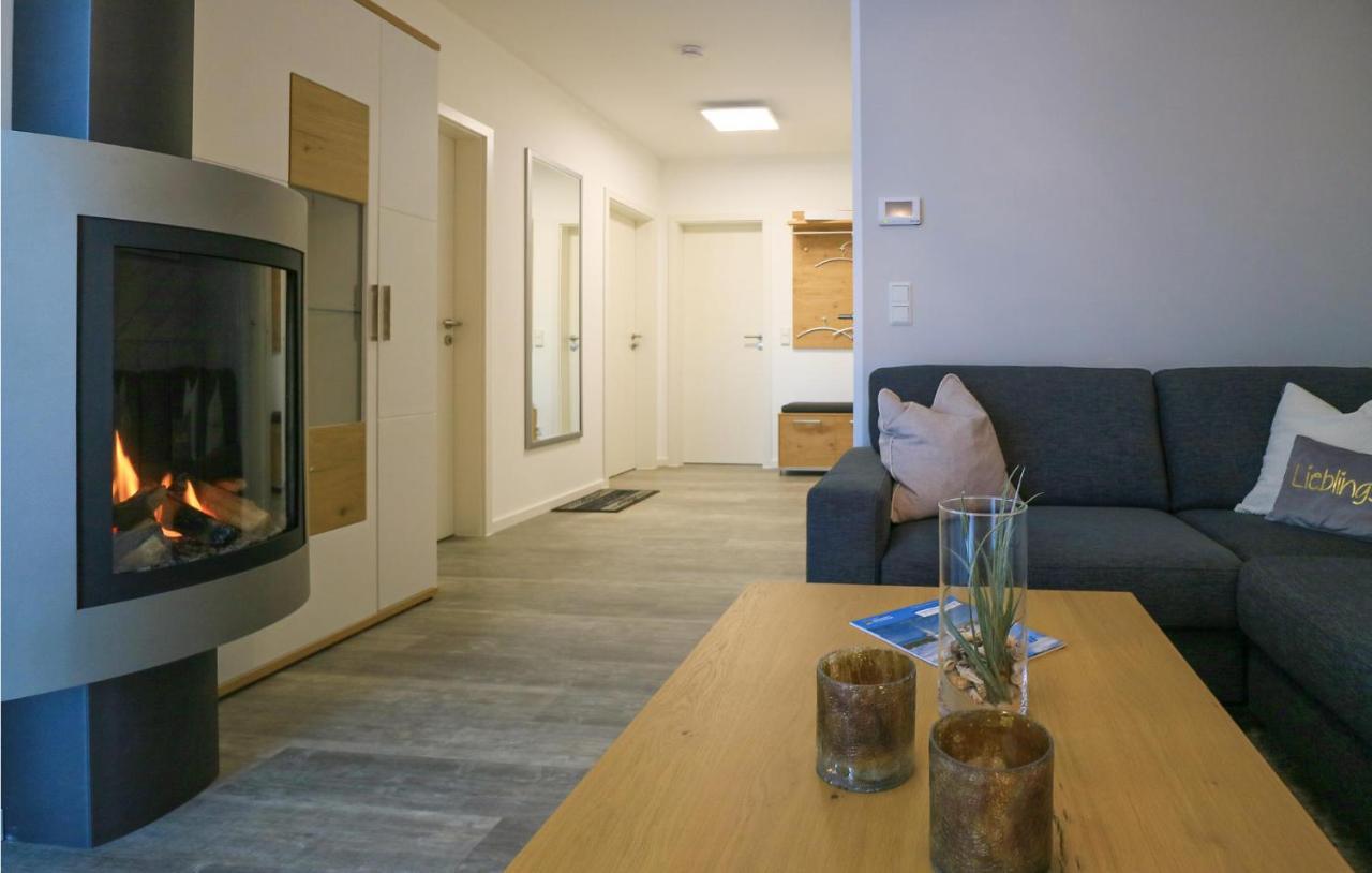 2 Bedroom Cozy Apartment In Рехлин Екстериор снимка
