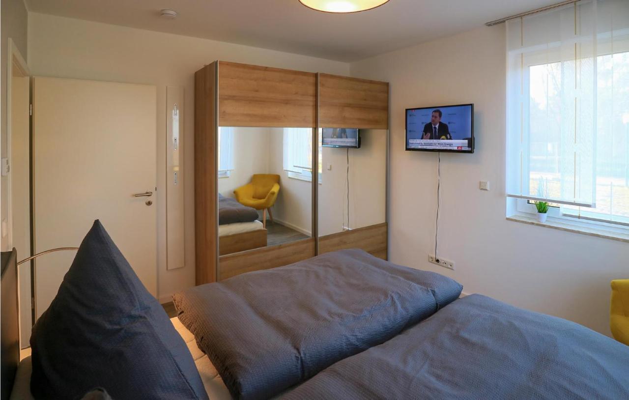 2 Bedroom Cozy Apartment In Рехлин Екстериор снимка